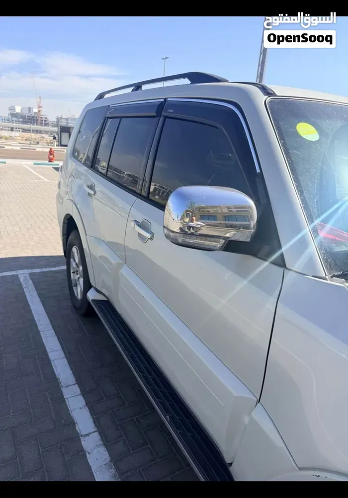 Mitsubishi Pajero 2017 photo 3