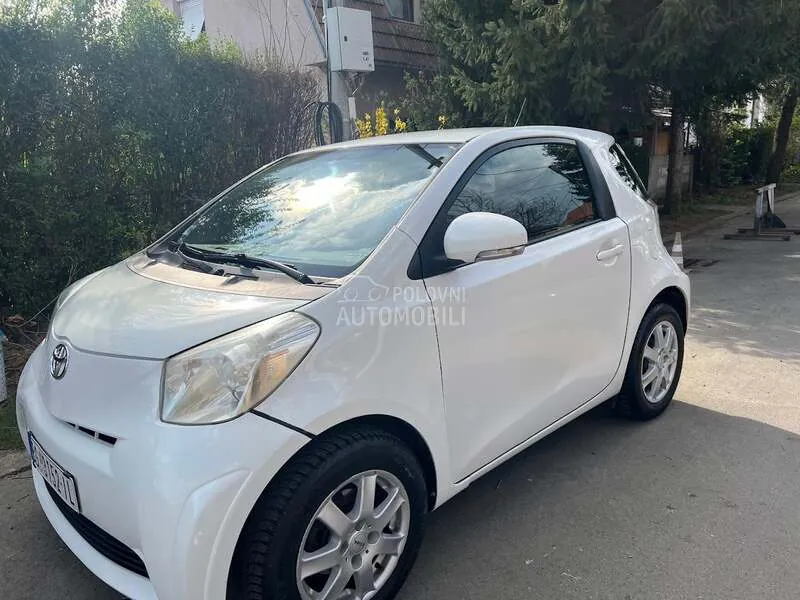 Toyota Iq 2009 photo 2