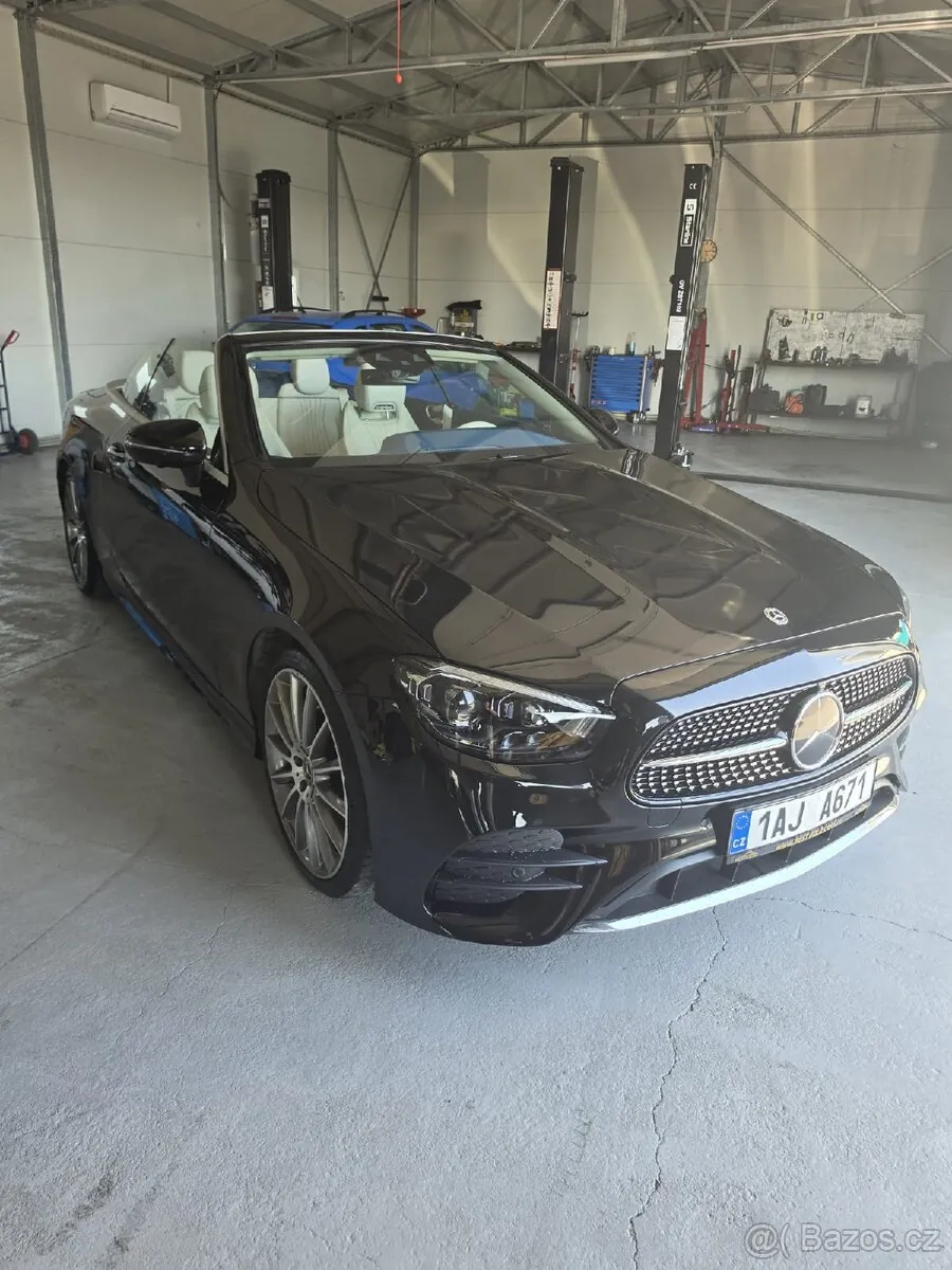 Mercedes-Benz E-Class 2023 photo 2