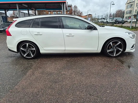Volvo V60 2011 photo 4