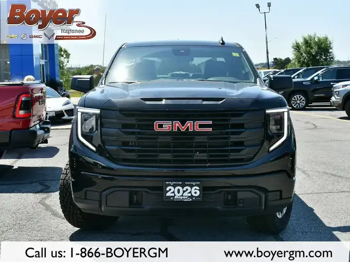 GMC Sierra 1500 2026 photo 2