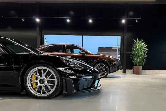 Porsche 718 Cayman Gt4 Rs 2025 photo 4