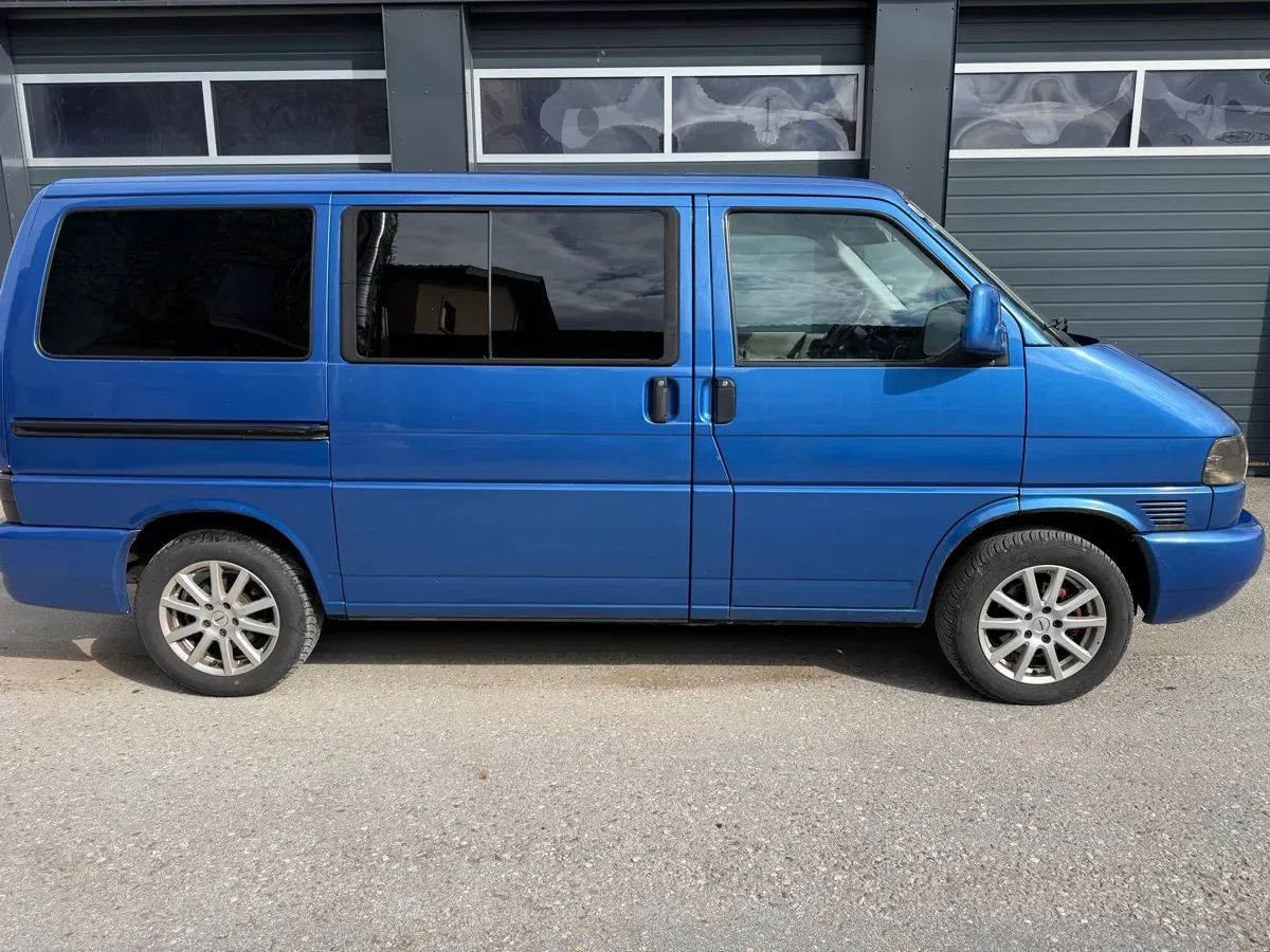 Volkswagen T4 2001 photo 2