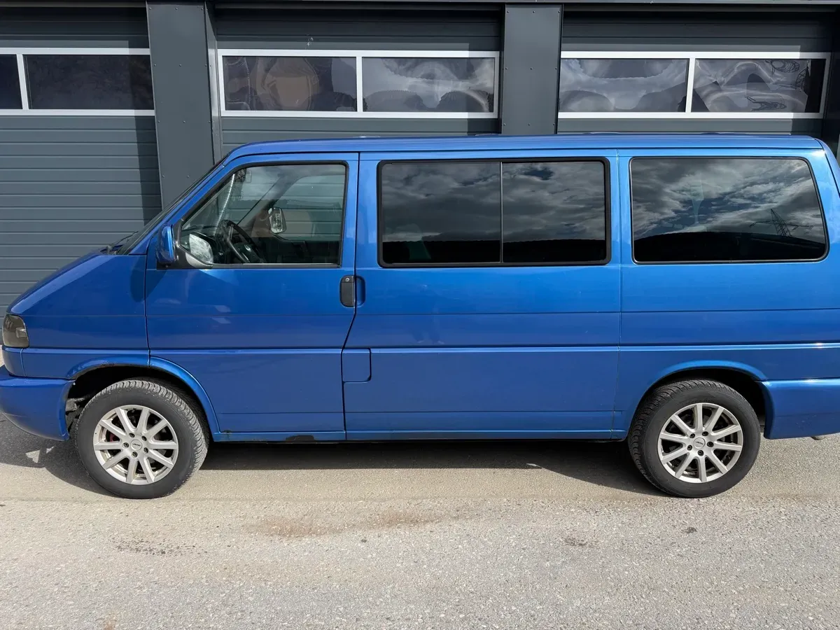 Volkswagen T4 2001 photo 3