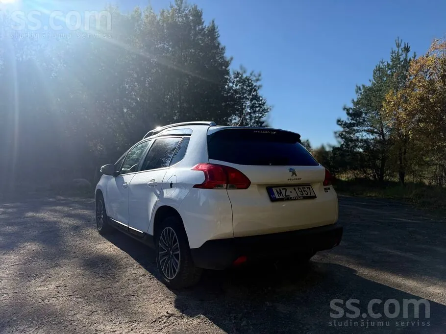 Peugeot 2008 2013 photo 3