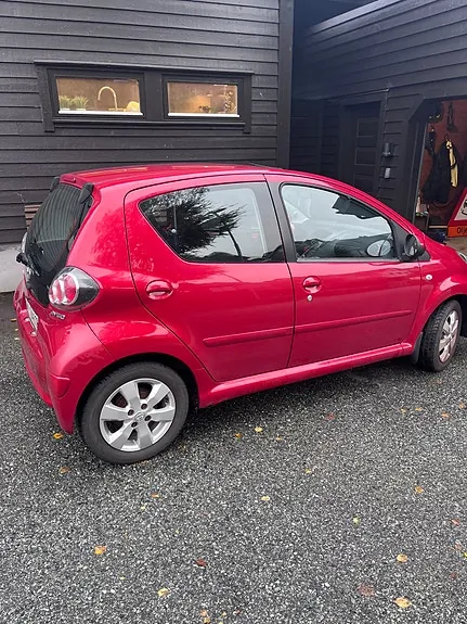 Toyota Aygo 2010 photo 5