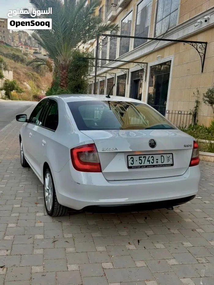 Skoda Rapid 2017 photo 2