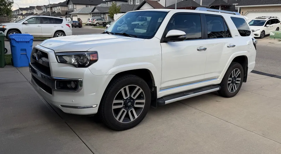 Toyota 4Runner 2016 photo 2