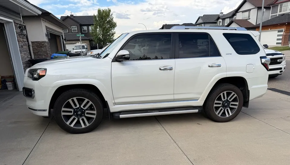 Toyota 4Runner 2016 photo 3