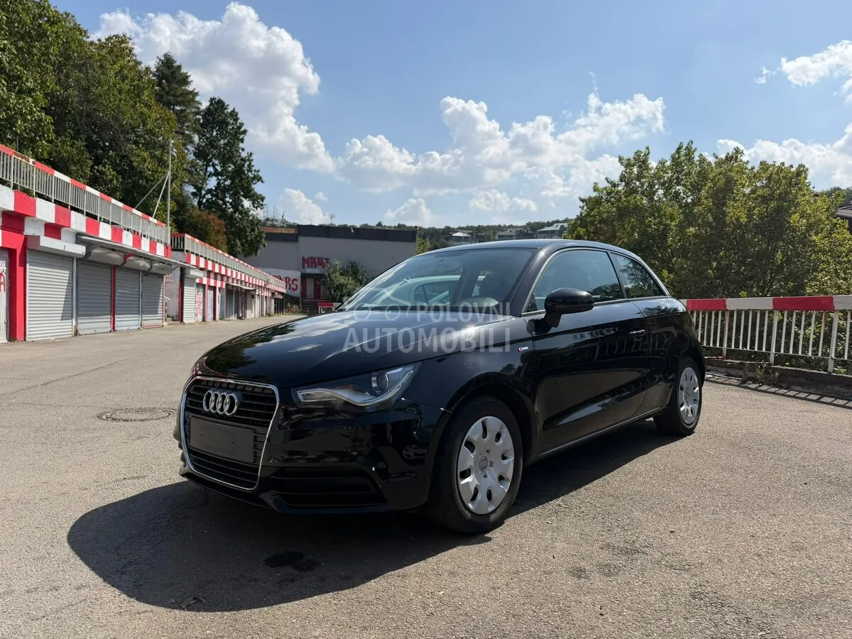 Audi A1 2011 photo 2