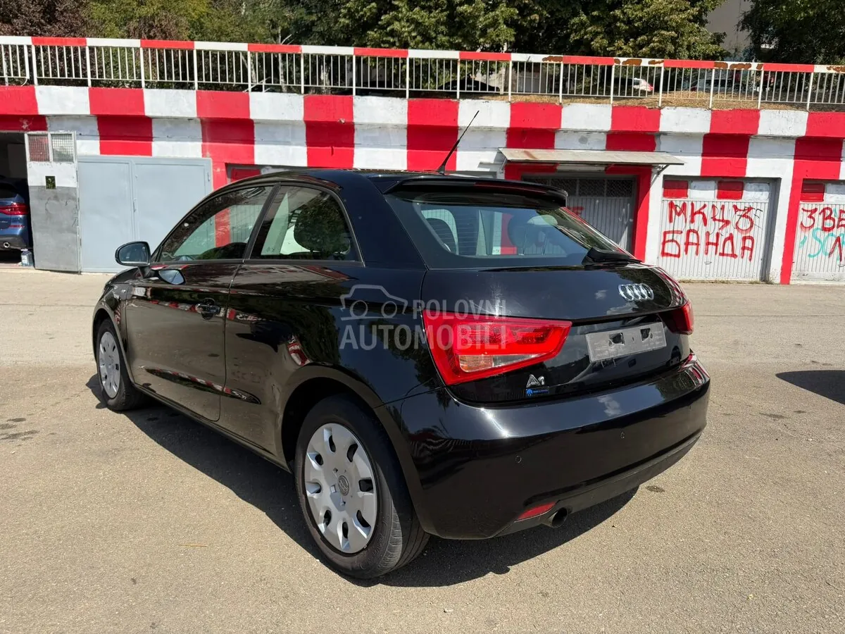 Audi A1 2011 photo 3