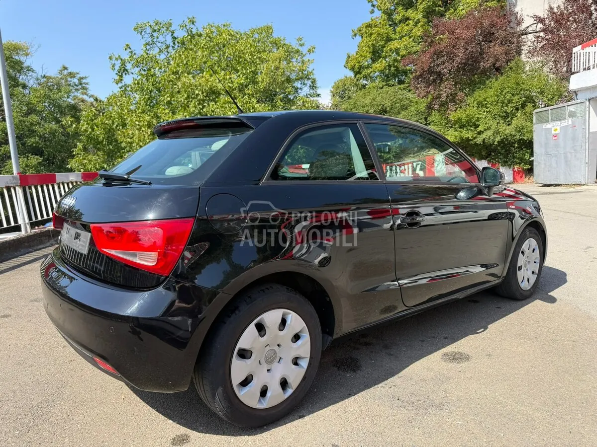 Audi A1 2011 photo 4