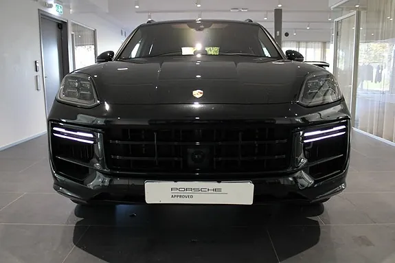 Porsche Cayenne Turbo 2024 photo 5