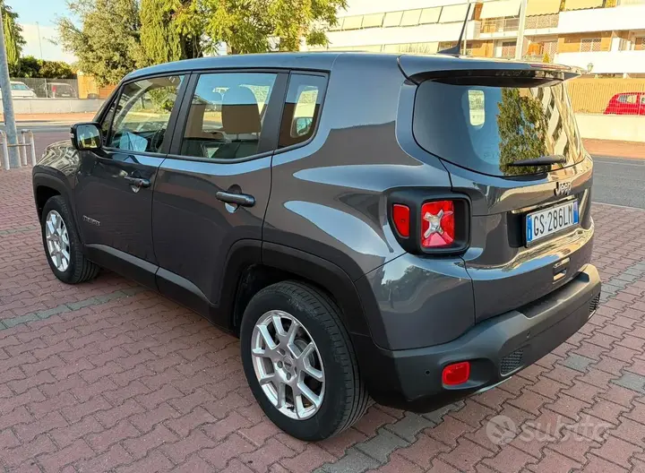 Jeep Renegade 2023 photo 4