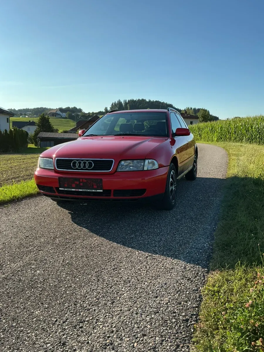 Audi A4 1998 photo 3
