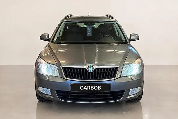 Skoda Octavia 2013 photo 2