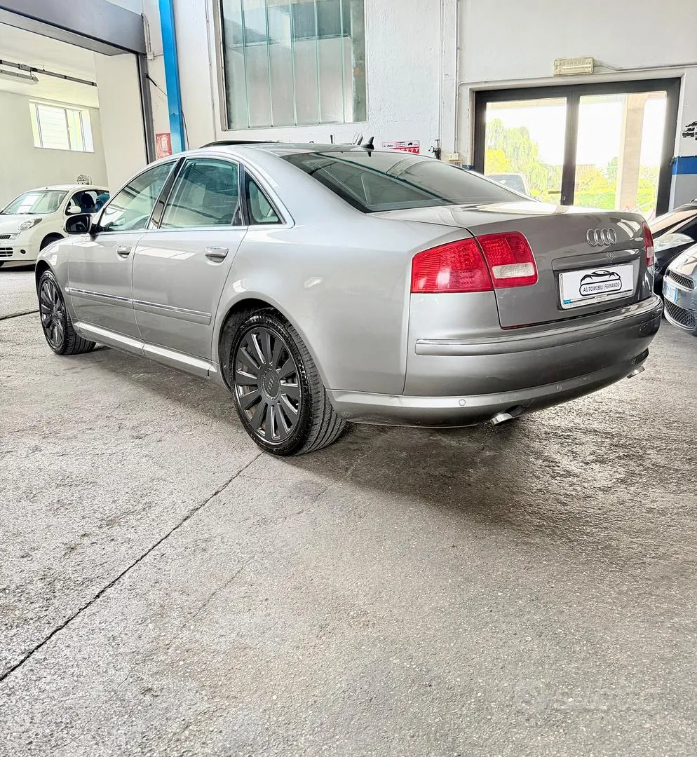 Audi A8 2006 photo 4