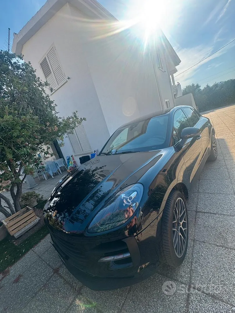 Porsche Macan 2021 photo 2