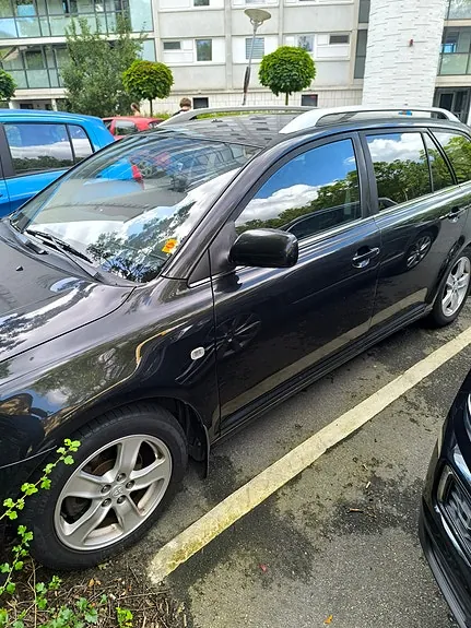 Toyota Avensis 2005 photo 2