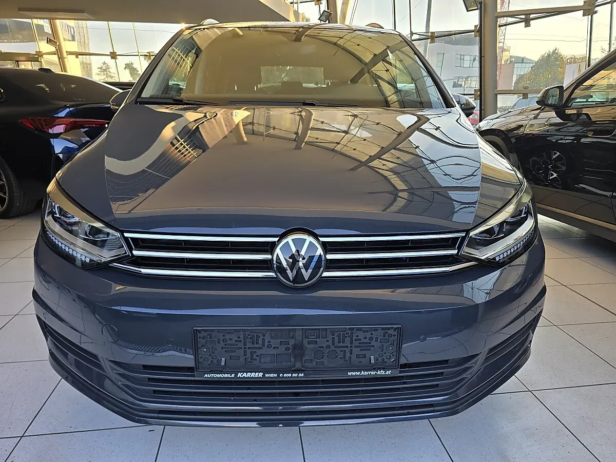 Volkswagen Touran 2025 photo 2