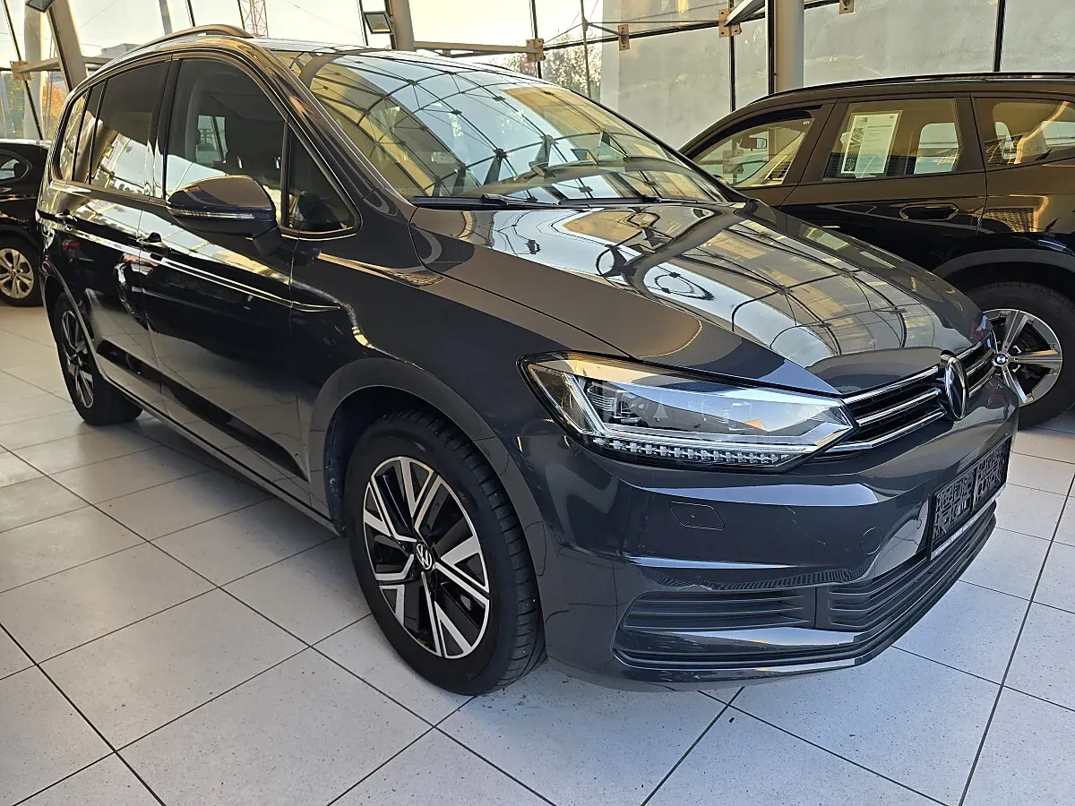 Volkswagen Touran 2025 photo 3