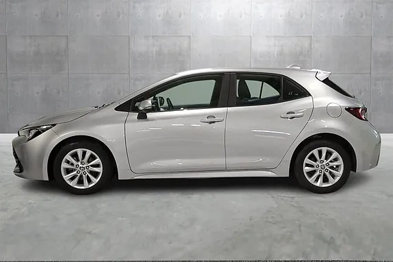 Toyota Corolla 2023 photo 2