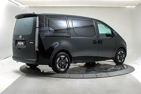 Hyundai Staria 2027 photo 5