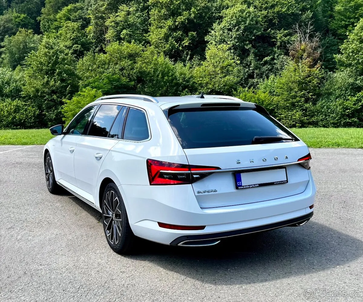 Skoda Superb 2022 photo 2