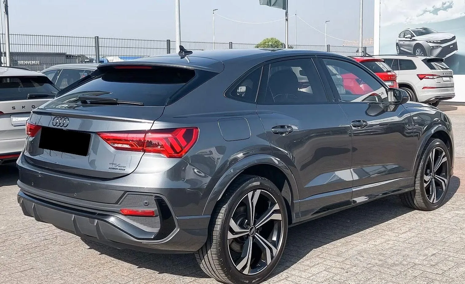 Audi Q3 2023 photo 4