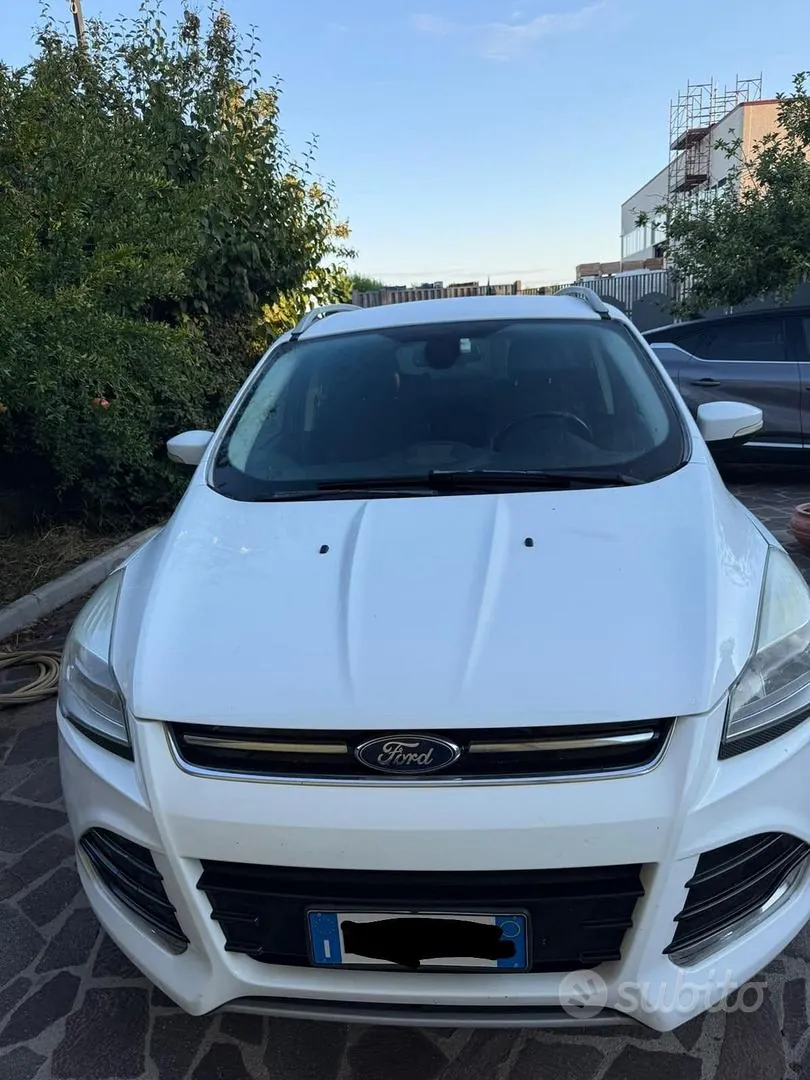 Ford Kuga 2015 photo 2