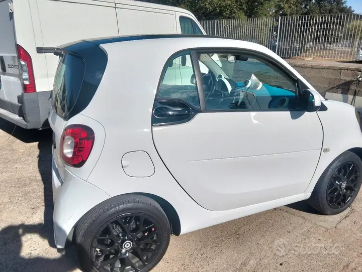 Smart Fortwo 2016 photo 3