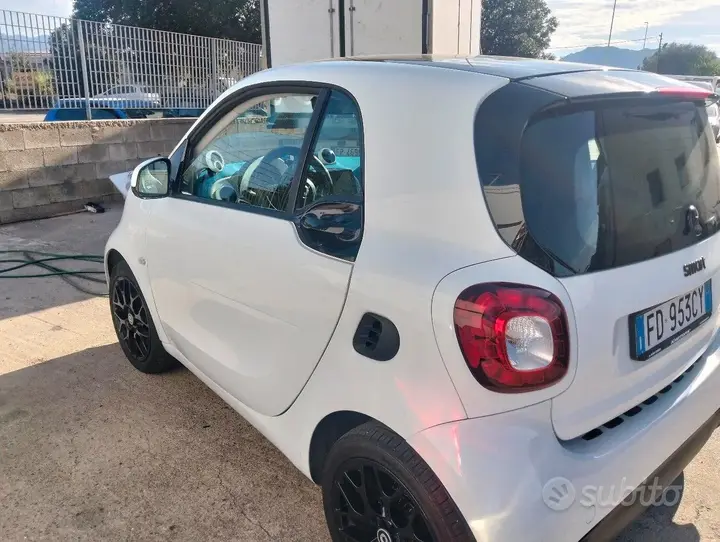 Smart Fortwo 2016 photo 4