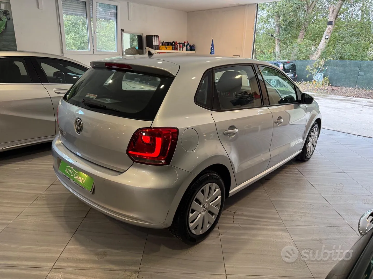 Volkswagen Polo 2010 photo 3