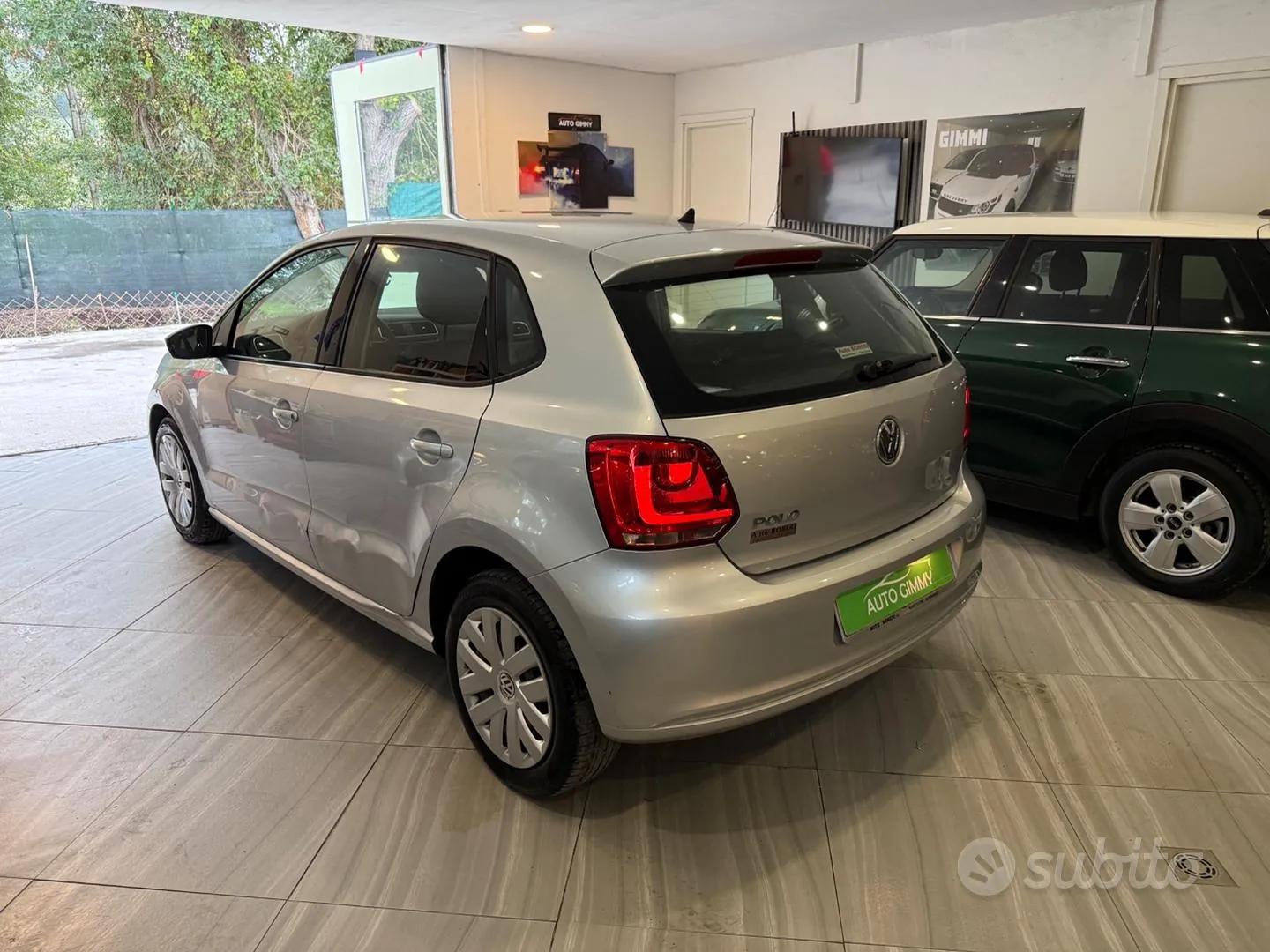 Volkswagen Polo 2010 photo 2