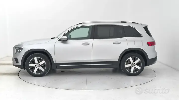 Mercedes-Benz Glb 2022 photo 2