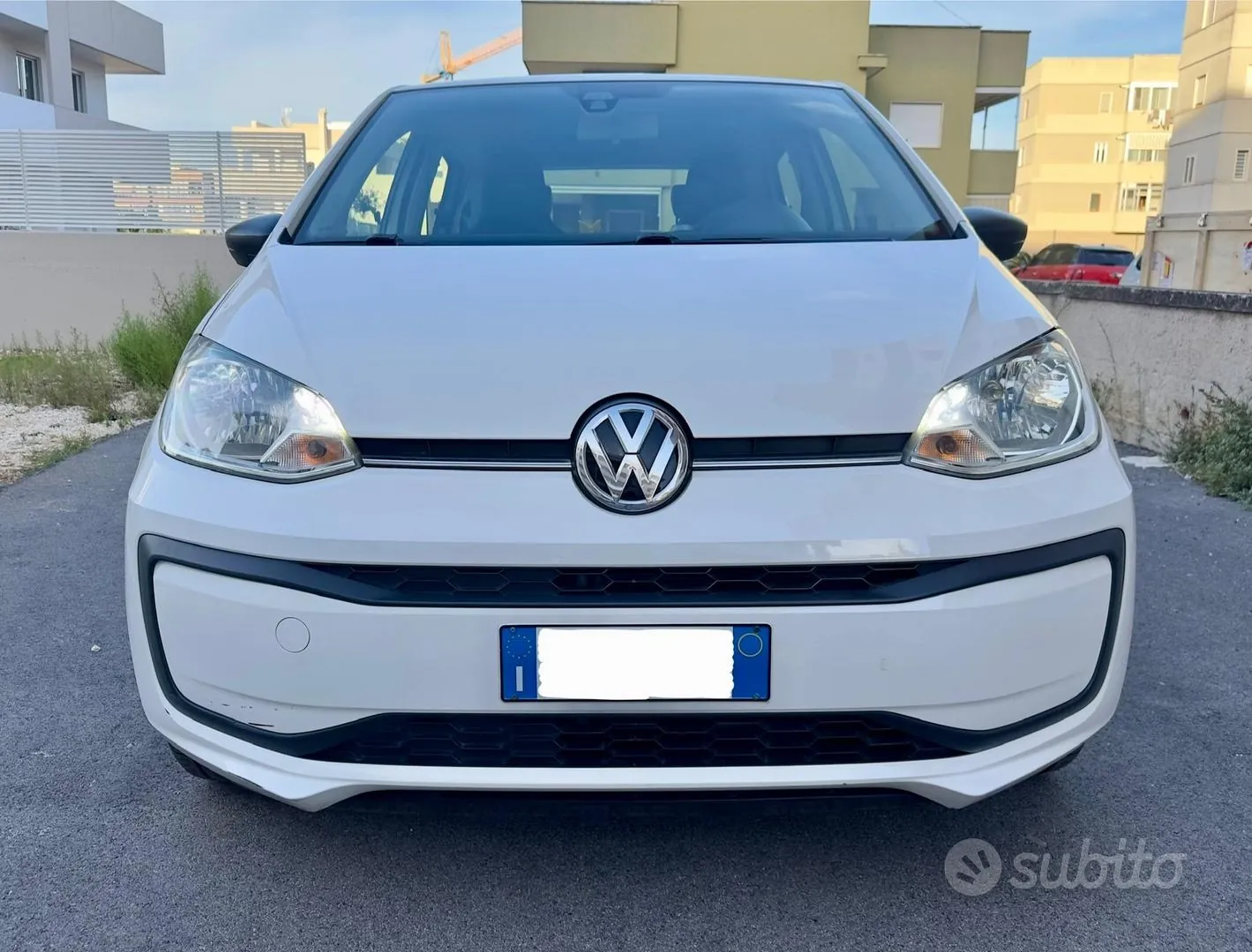 Volkswagen Up 2017 photo 2