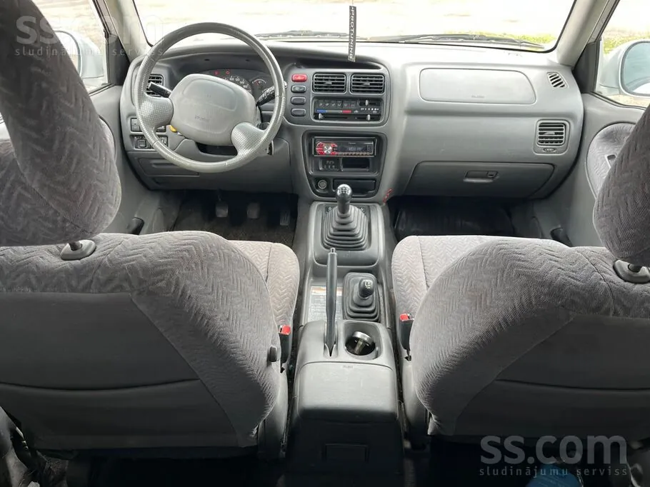 Suzuki Grand Vitara 2002 photo 4