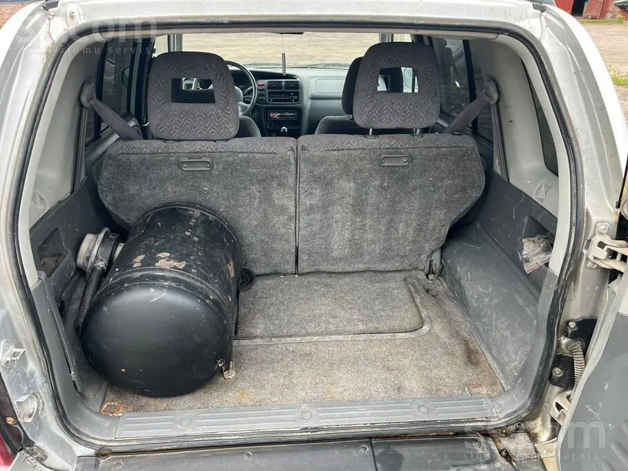 Suzuki Grand Vitara 2002 photo 5