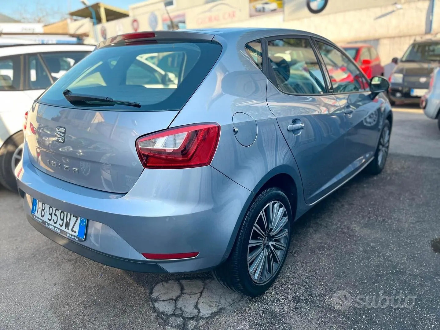 Seat Ibiza 2015 photo 4
