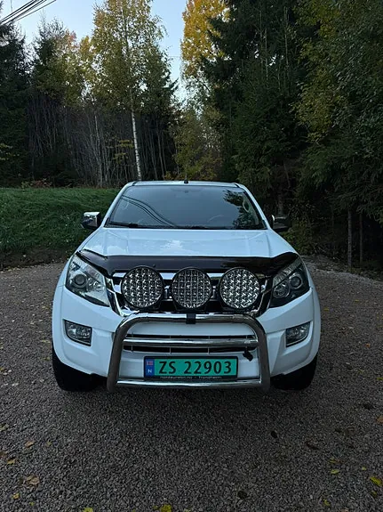 Isuzu D-Max 2013 photo 2