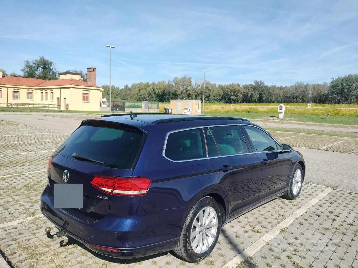Volkswagen Passat 2017 photo 2