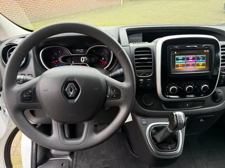 Renault Trafic 2020 photo 3