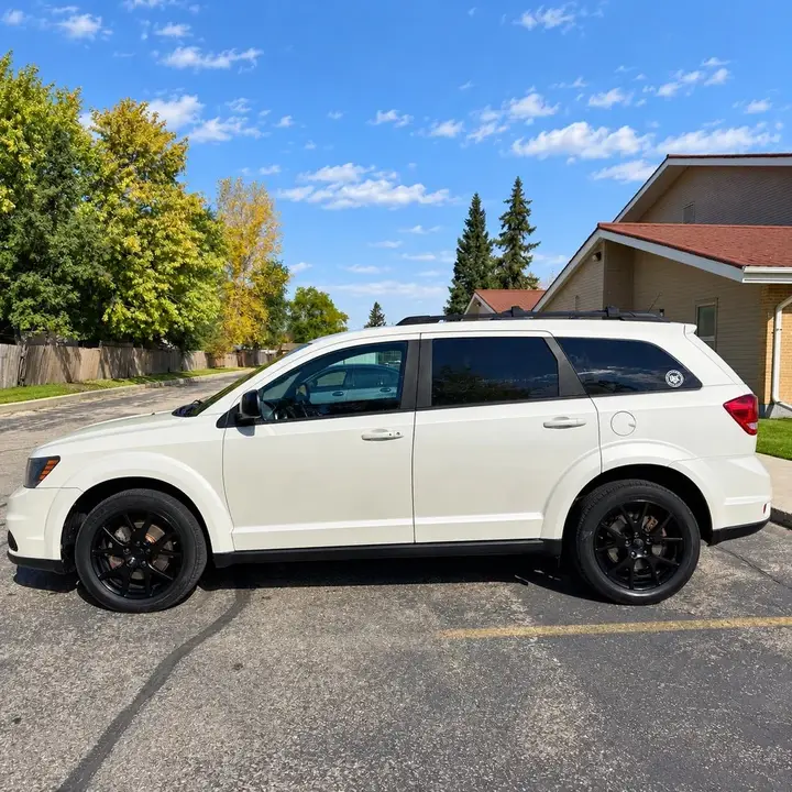 Dodge Journey 2014 photo 2