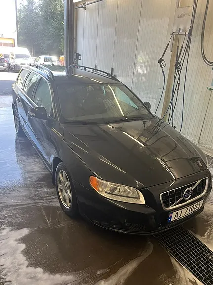 Volvo V70 2011 photo 3