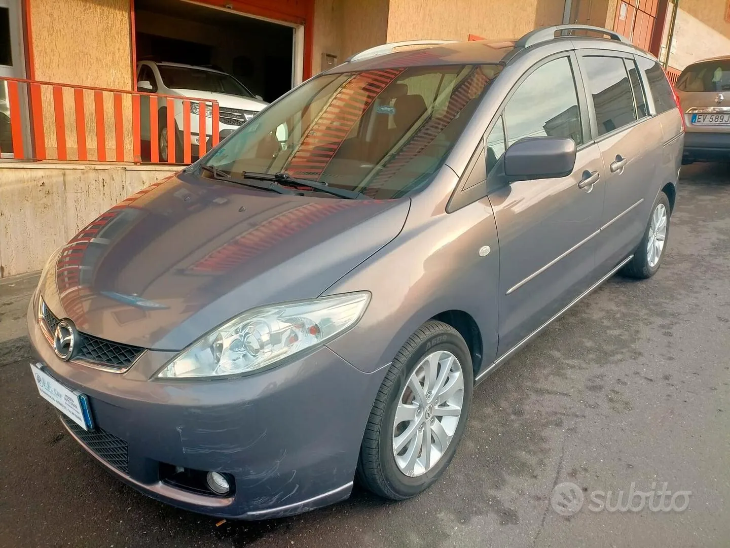 Mazda Mazda5 2006 photo 3