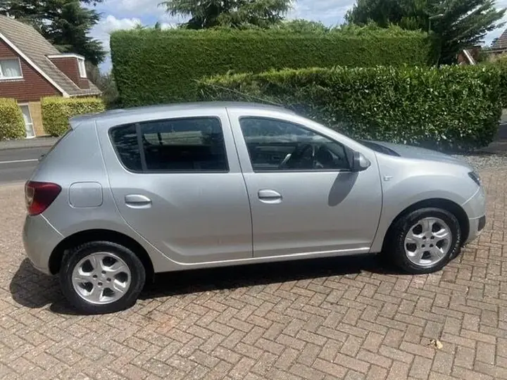 Dacia Sandero 2014 photo 3