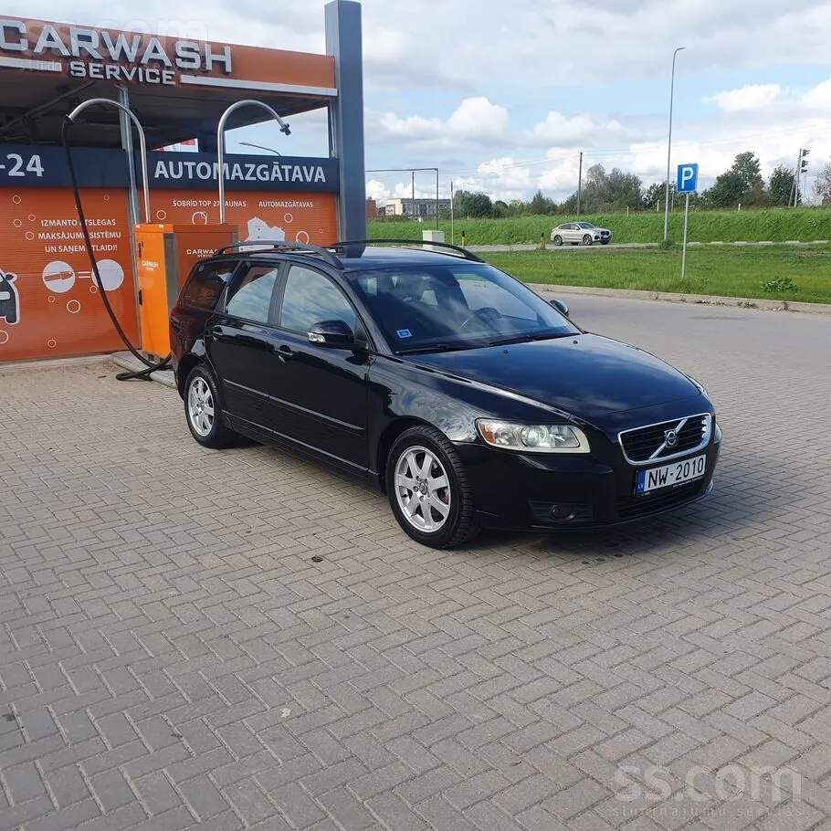 Volvo V50