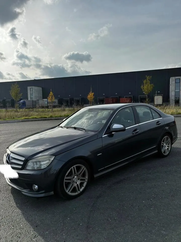 Mercedes-Benz C 180