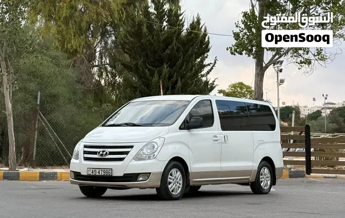 Hyundai H1 2017 photo 2