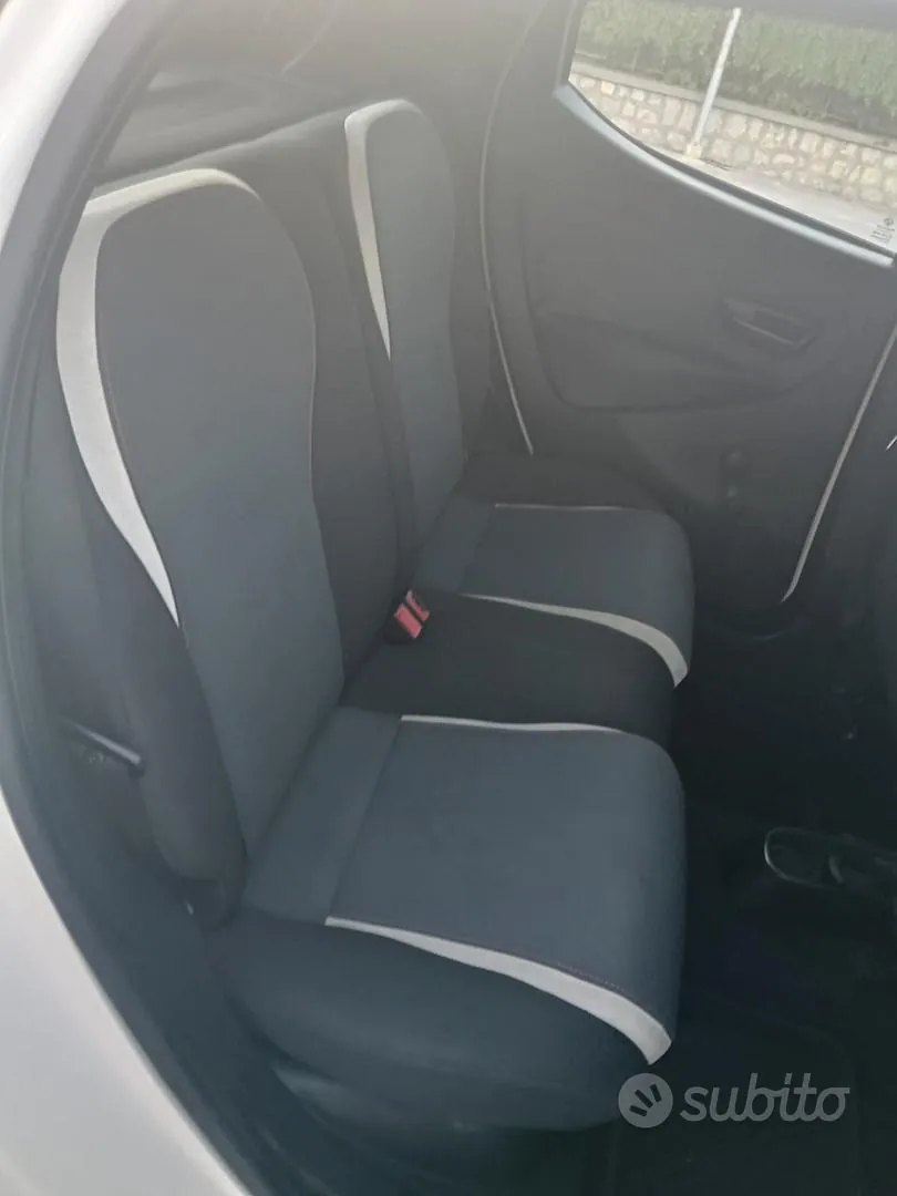 Lancia Ypsilon 2015 photo 3